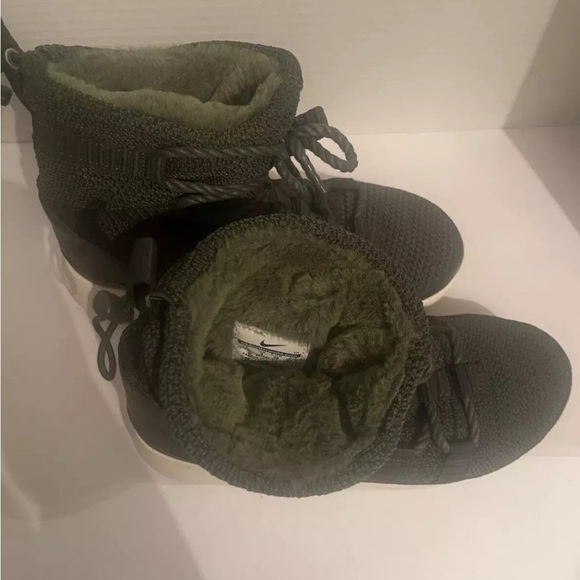 Nike ROSHE ONE High Sneaker Boots Womens Size 5.5 Green Fur Lining - Picture 4 of 5